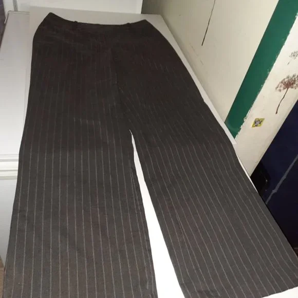 worthington curvy fit dress pants Worthington Curvy Fit Size 4 Pin Stripe Dress Pants